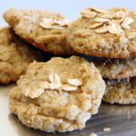 No-Bake Oat & Peanut Butter Cookies: Easy, Tasty Treats